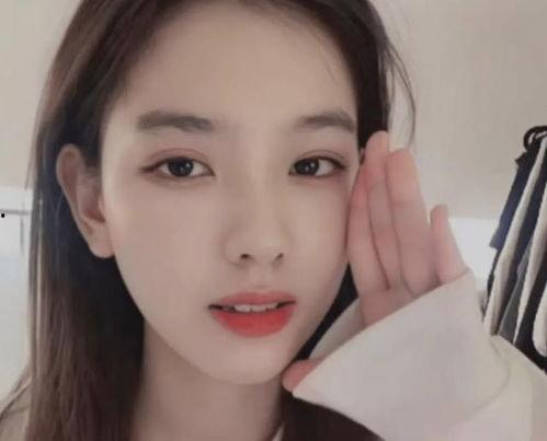 孙一宁吃哈密瓜视频,哈密瓜美食之旅