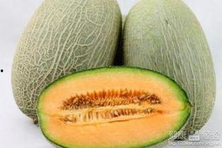 富人吃哈密瓜视频,奢华生活的瞬间捕捉