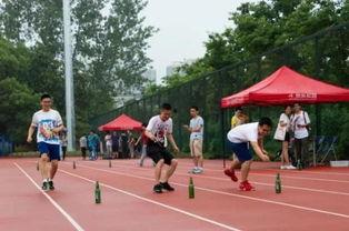 在操场吃瓜视频,一场校园里的欢乐盛宴