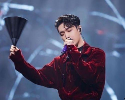 张艺兴唱作人吃瓜视频播放,揭秘幕后创作故事