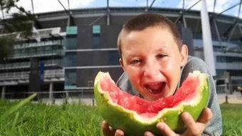 西瓜君吃瓜视频,揭秘娱乐圈幕后故事