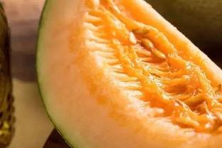 如何把蜜瓜切成块吃视频,轻松享受夏日清新美味
